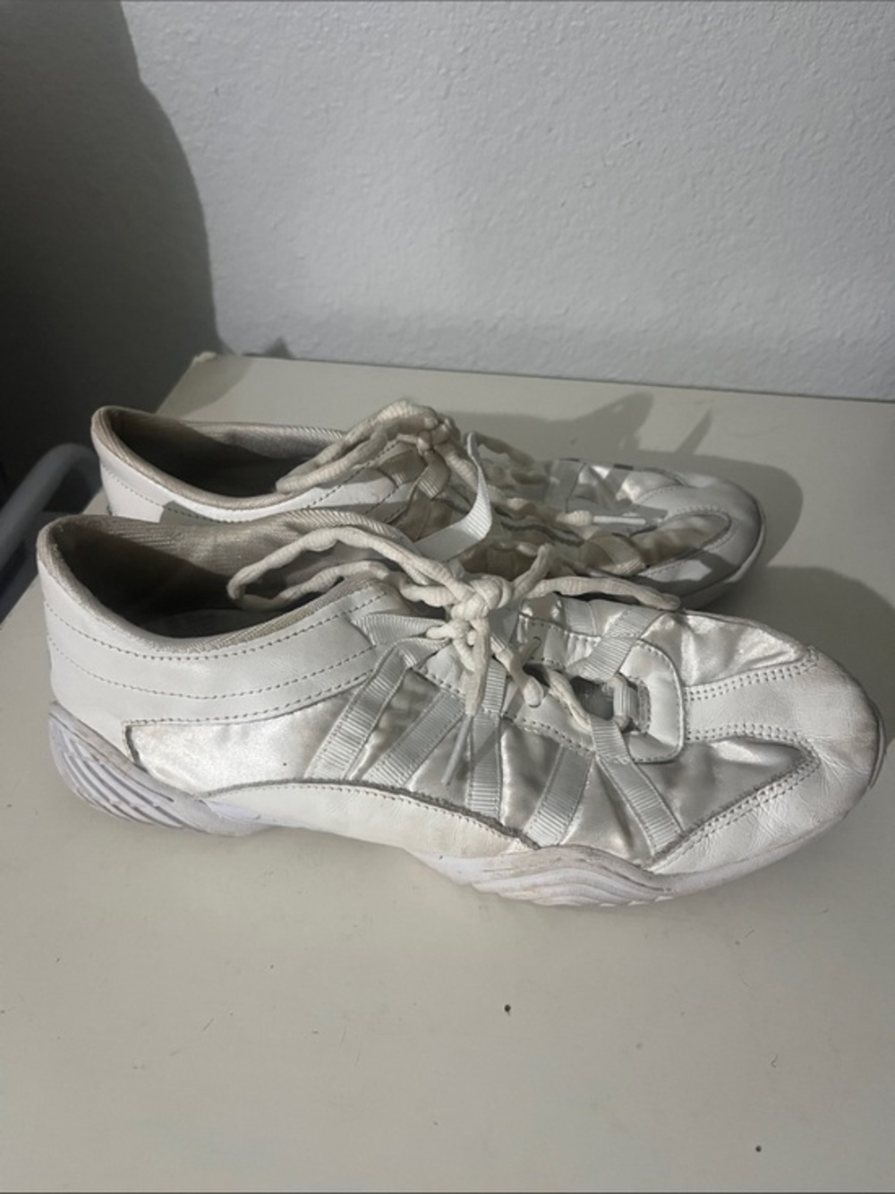 Nfinity Women’s Evolution Cheer Shoes Size 9 White